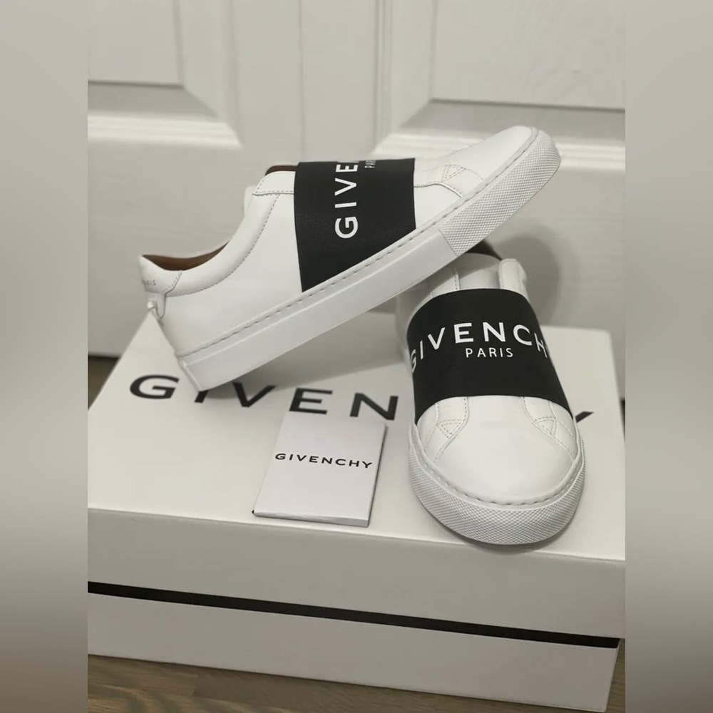 Women's Givenchy sneakers